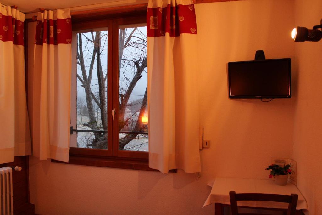 Hotel La Ferme Du Bois Barbu Villard-de-Lans Zimmer foto